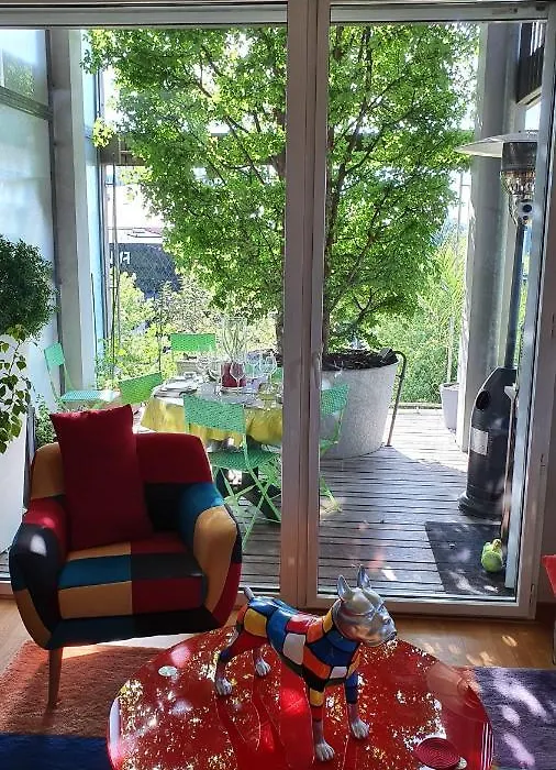 Location chambre privée avec salle de bain et WC privatifs dans appartement moderne-1