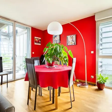 Location chambre privée avec salle de bain et WC privatifs dans appartement moderne-3
